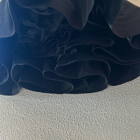 Black Sleeveless V-Neck Cocktail Mini Dress - Picture 13 of 15